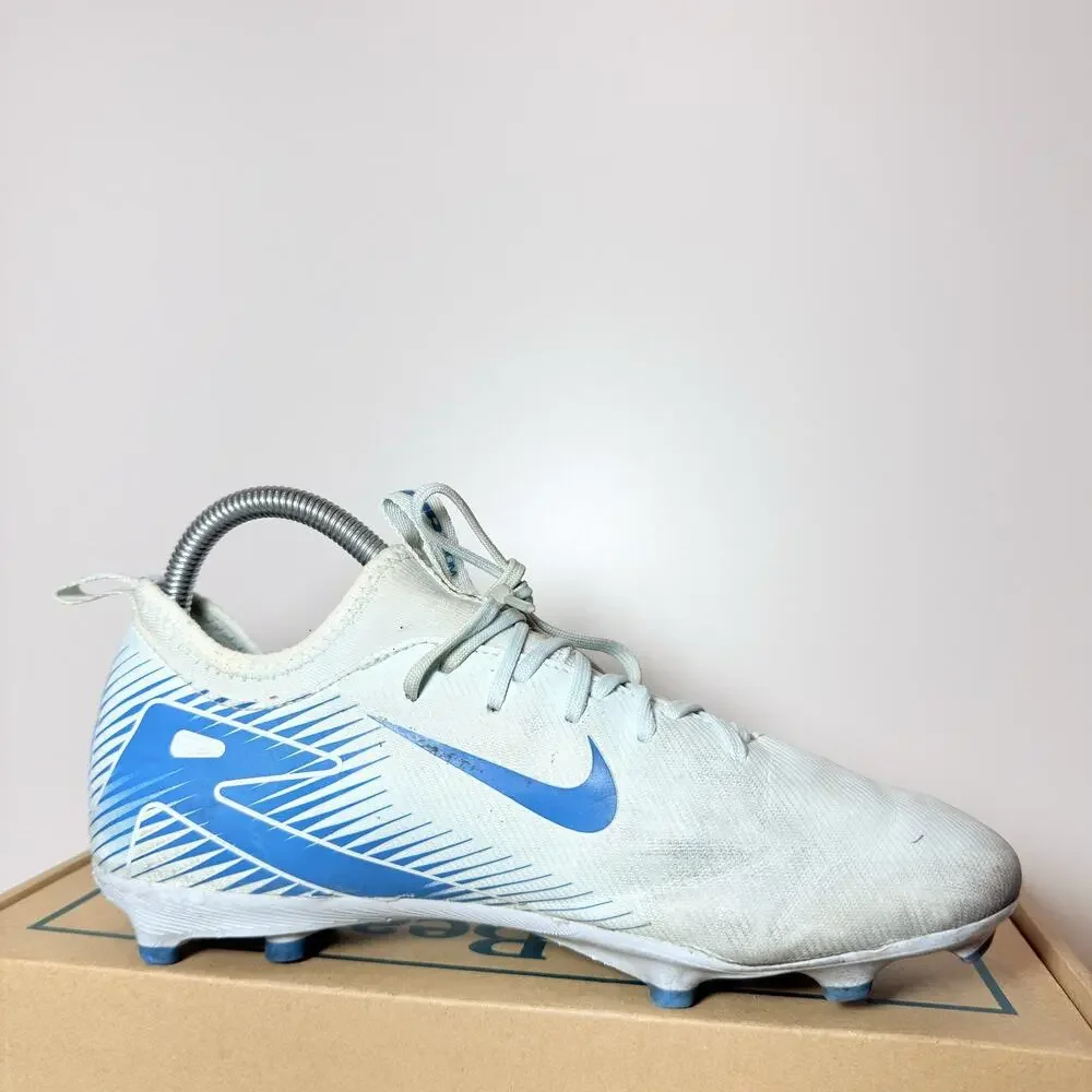 Nike Soccer Cleats Size 6Y Youth Kids Jr Mercurial Vapor FG MG White Blue Boys